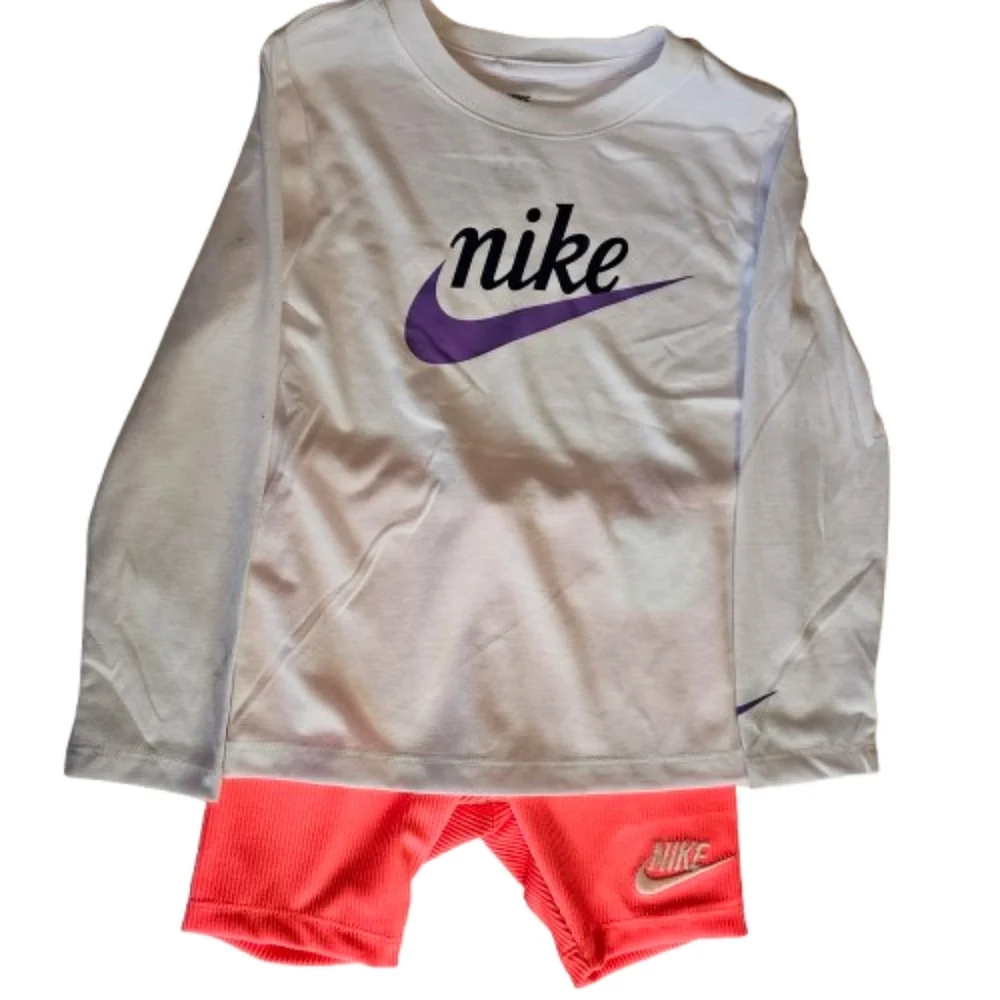 Nike 2 Piece Girls Outfit Set White Long Sleeve & Pink Shorts Size 5/6 NWT